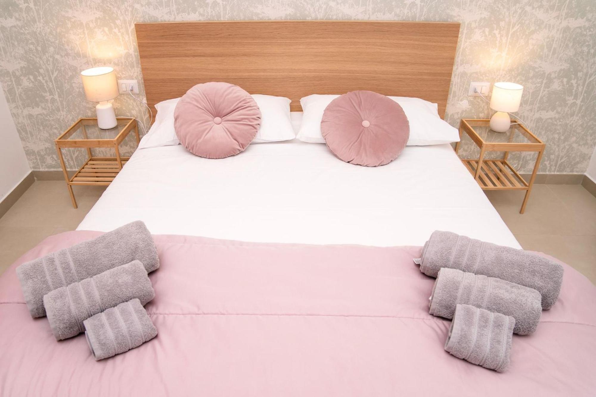 Domus Carmela Bed & Breakfast Napoli Dış mekan fotoğraf